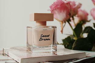 Emilia Note Font Poster 4