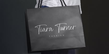 Vatteny Rose Font Poster 5