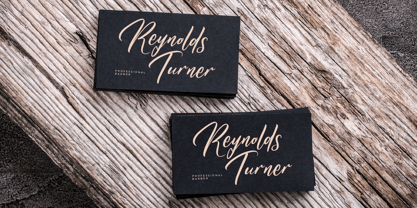 Dahlliaty Rofahness Font Poster 5