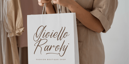 Qenithamy Blainora Font Poster 3