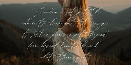 Lune Sauvage Font Poster 3