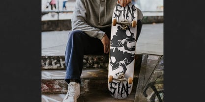 Reign Crimson Font Poster 9