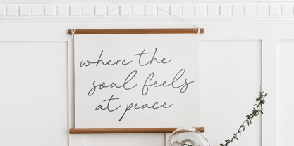 Bunny Kinsley Font Poster 5