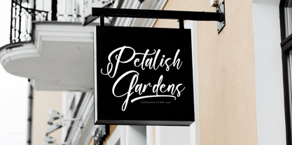 Floralis Morning Font Poster 15