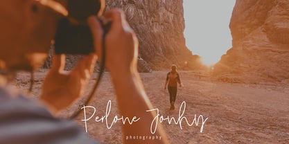 Arkamia Signature Font Poster 2