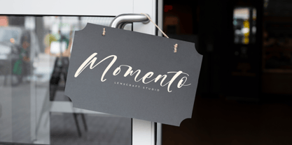 Rednigho Font Poster 6