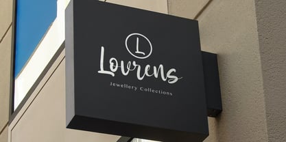 Amy Sauly Font Poster 6