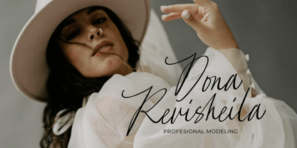 Right Smith Font Poster 2