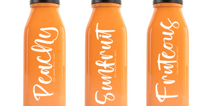 Smiling Daisy Font Poster 9