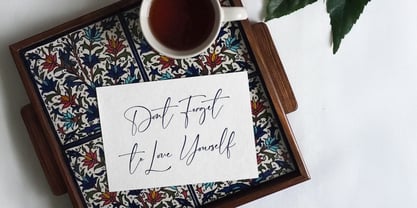 Sembilu Script Font Poster 3