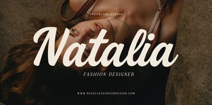 Mailune Font Poster 5
