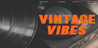 Camode italic Font Poster 5