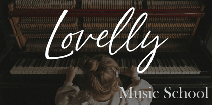 Santoriny Coast Font Poster 6