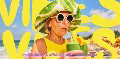 Dreamy Chaos Font Poster 6