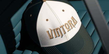 Vintoria Font Poster 14
