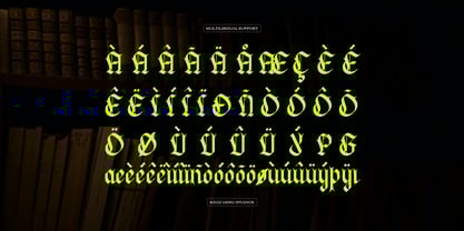 Manthra Klaussa Font Poster 11