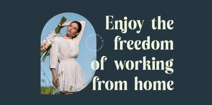 Royalti Cindles Font Poster 6