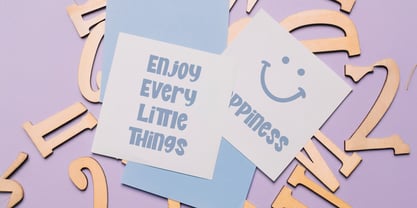 Pakuintho Font Poster 4