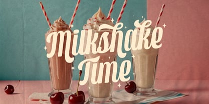 Curlvita Font Poster 7