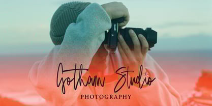 Qinetra Brush Font Poster 5