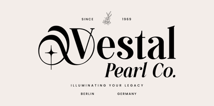 Hecate Display Font Poster 7