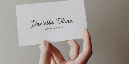 Royal Wisdom Font Poster 8