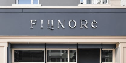 Valore Font Poster 11