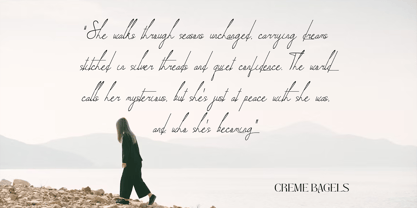 Creme Bagels Font Poster 9