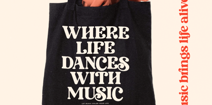 Aroma Vintage Font Poster 8