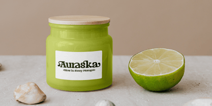 Masking Renta Font Poster 5