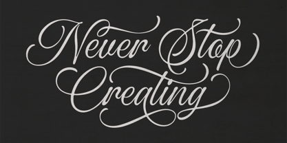 Ocean Delight Font Poster 4