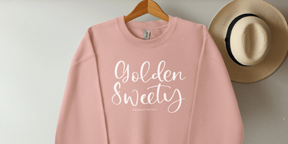 Emerald Royale Font Poster 6