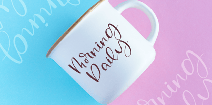 Emerald Royale Font Poster 7