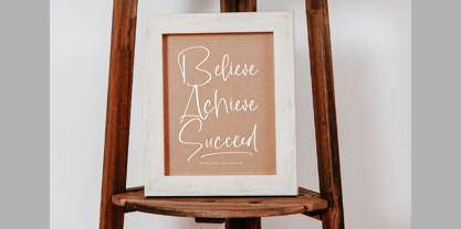 Highland Soonbeam Font Poster 4