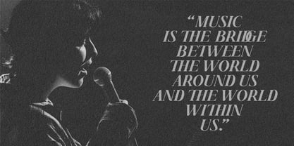 Marvella Luxe Font Poster 7