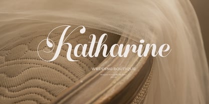 Aloffine Scriptura Font Poster 2