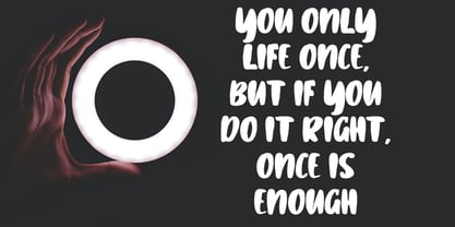 Balles Font Poster 3