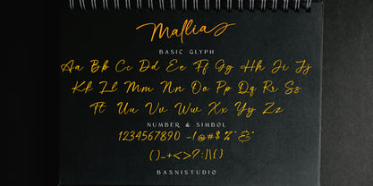 Mallia Font Poster 8