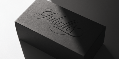 Sirclair Miwareta Font Poster 8