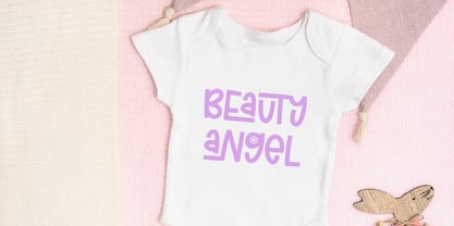 Caponara Font Poster 10