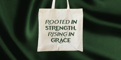 Emerald Crown Font Poster 10