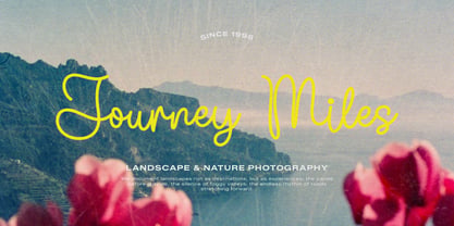 Grambell Saturn Font Poster 4