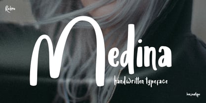 Medina Handwritten Font Poster 1