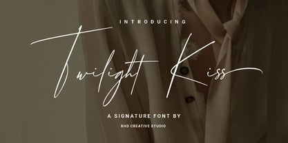 Twilight Kiss Font Poster 1