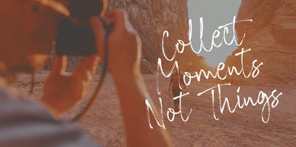 Glistare Brush Font Poster 8