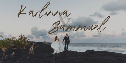 Sour Berry Signature Font Poster 2