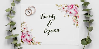 Lovaria Font Poster 8