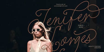 Elegant Rings Font Poster 8