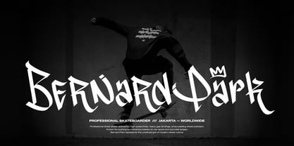 Gangsta Verse Font Poster 4
