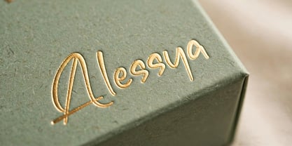 Alessya Font Poster 2
